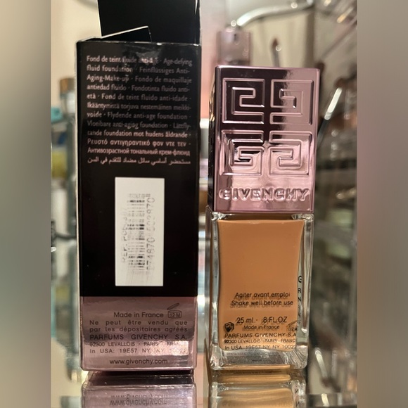 NEW Givenchy Radically No Surgentics foundation. # 7 Radiant Copper - Picture 5 of 5
